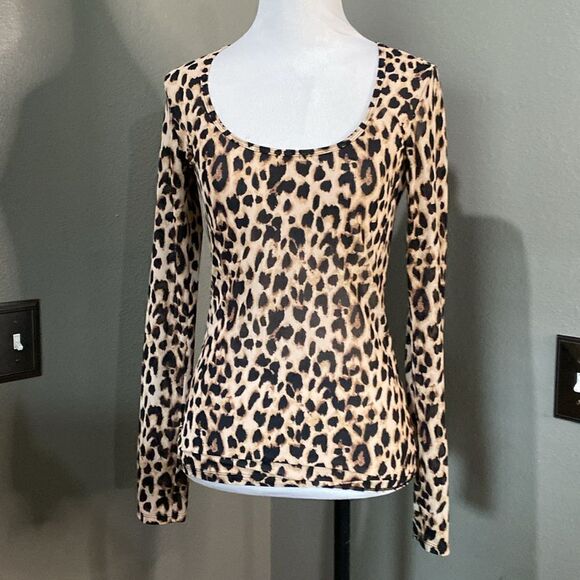 Victoria secret Sheer Mesh Long Sleeve Leopard Top - Picture 9 of 9